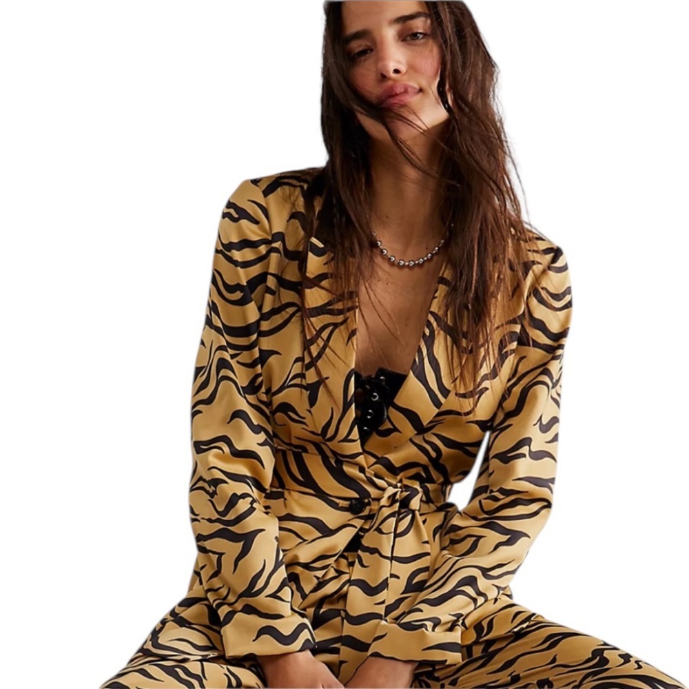 Scotch & Soda Satin Animal Print Blazer Sultry Tiger Stripe NWOT Size Med